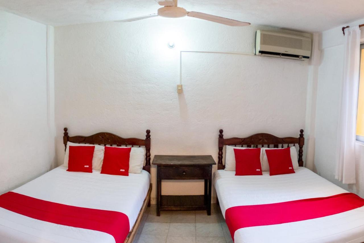 Hotel Casa Bravo Zihuatanejo Exterior photo
